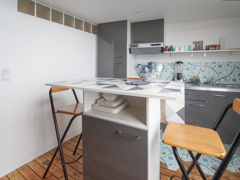 Chambre avec sdb privée dans petit duplex proche Paris