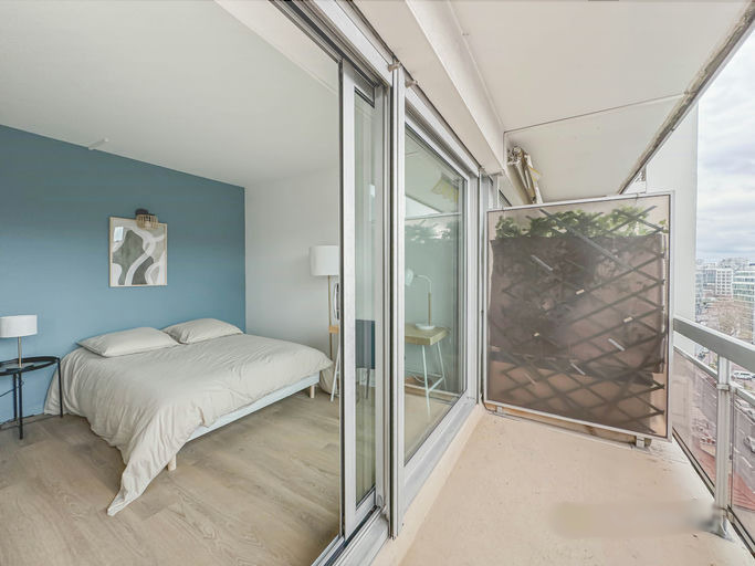 Chambre privée dans appartement en colocation à Clichy