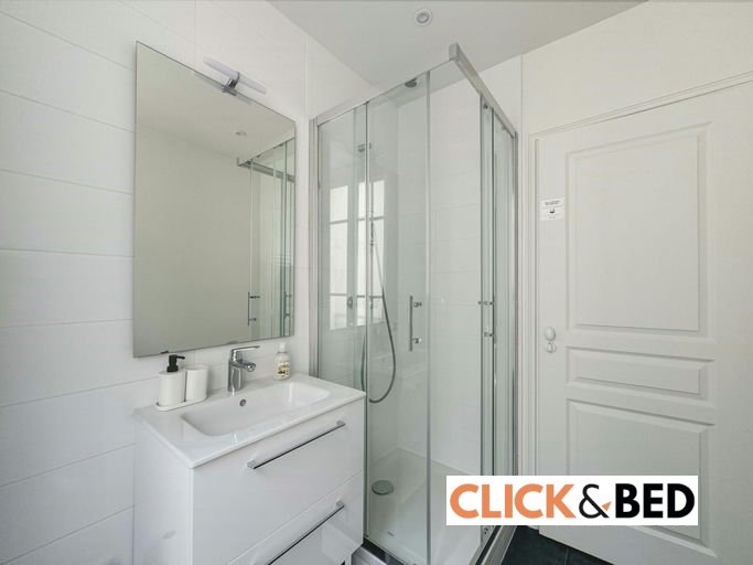 - Chambre privative - 3, rue Charles Nodier - 75018