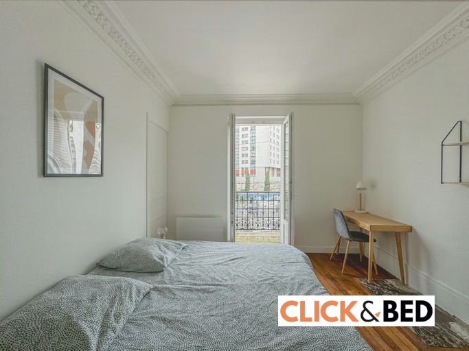Chambre privative dans appartement à Suresnes