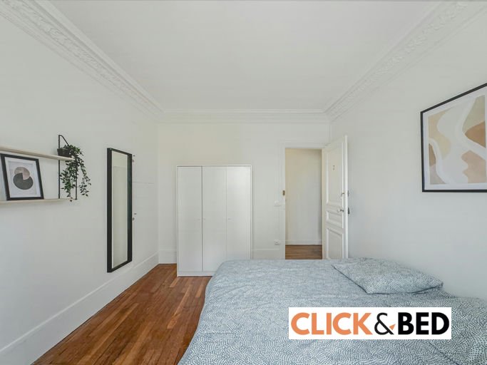 Chambre privative dans appartement à Suresnes
