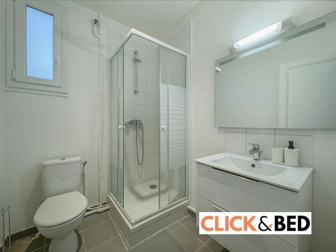 Chambre privée en colocation à Suresnes