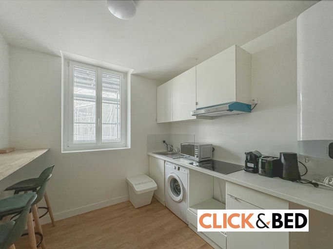 Chambre privée en colocation dans appartement à Suresnes