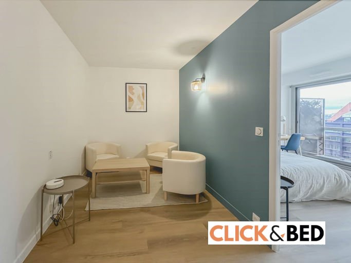 Chambre privée dans appartement en colocation à Clichy