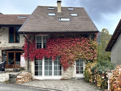 Maison de Village a Chevrier