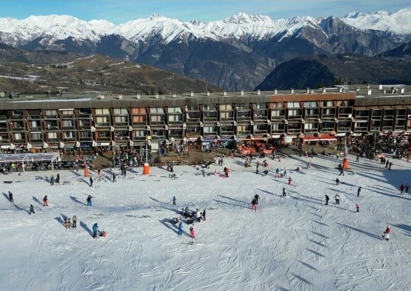 T1 dernier étage balcon sud avec vue - Les sybelles 1600m