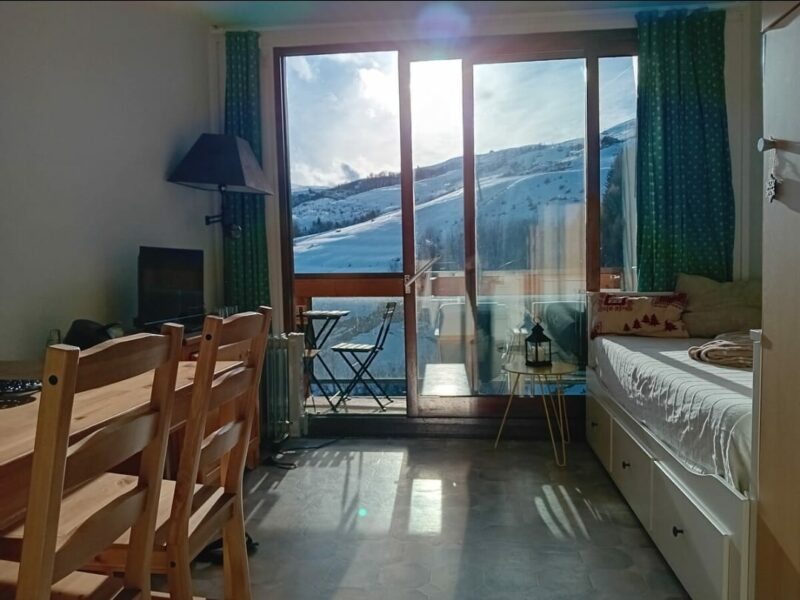 T1 dernier étage balcon sud avec vue - Les sybelles 1600m