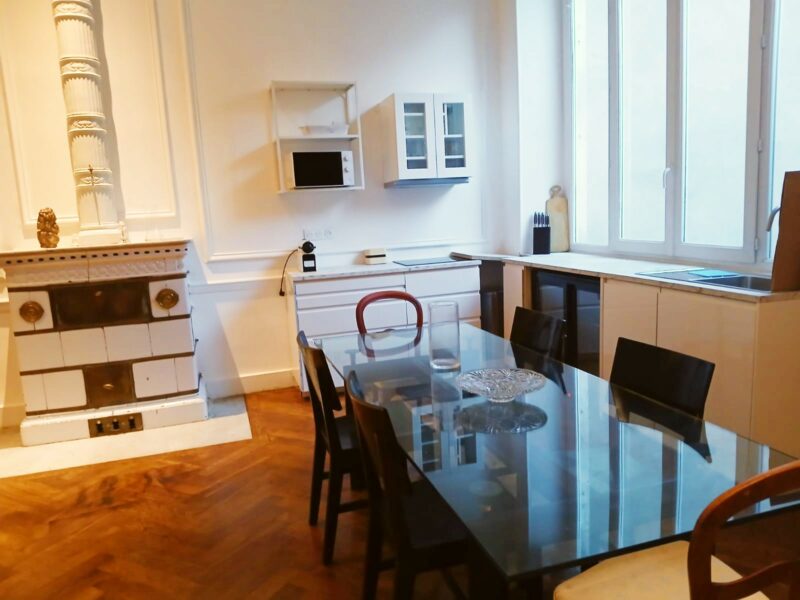 Appartement 2 chambres au cœur de Nîmes : Élégance et confort absolu !