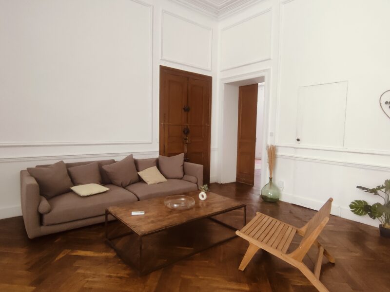 Appartement 2 chambres au cœur de Nîmes : Élégance et confort absolu !