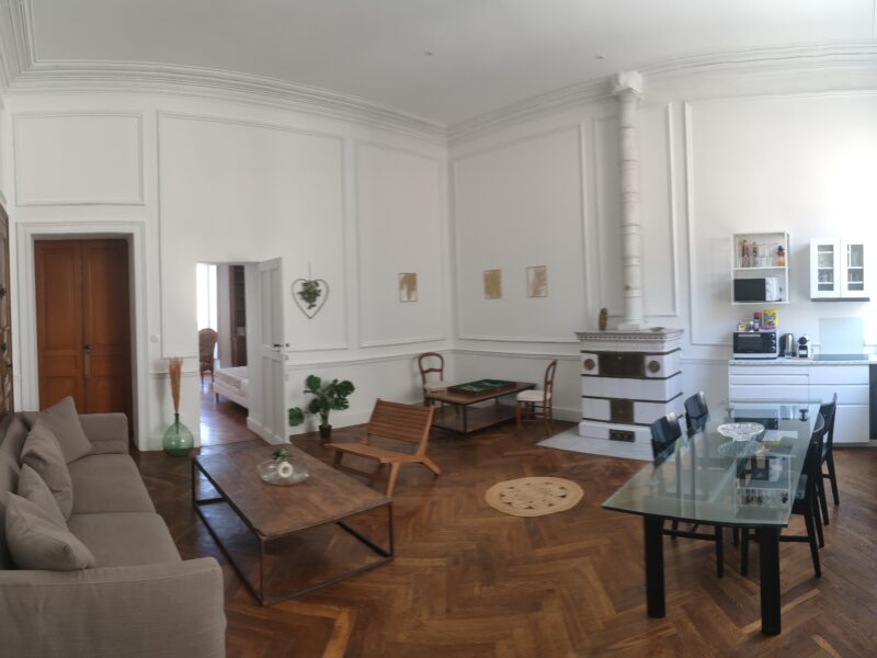 Appartement 2 chambres au cœur de Nîmes : Élégance et confort absolu !