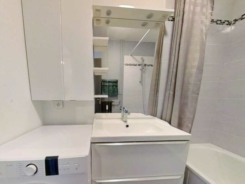 Chambre en colocation - Lyon 8e arrondissement