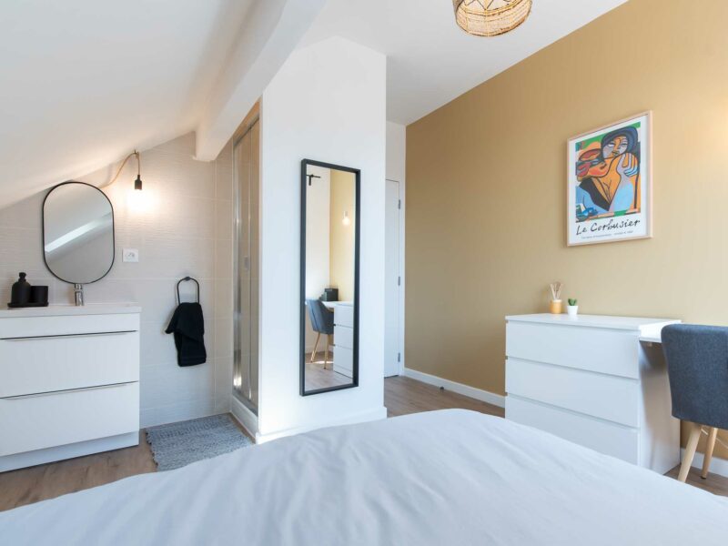 Chambre meublée en colocation - Vénissieux