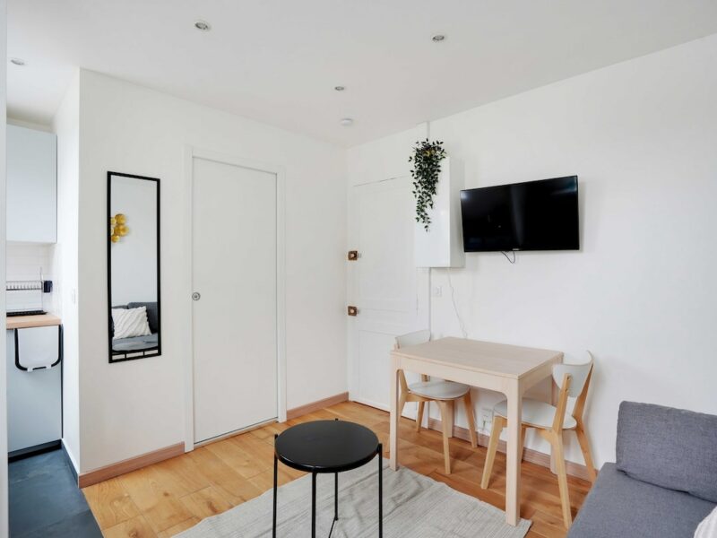 Studio - Paris 16eme arrondissement