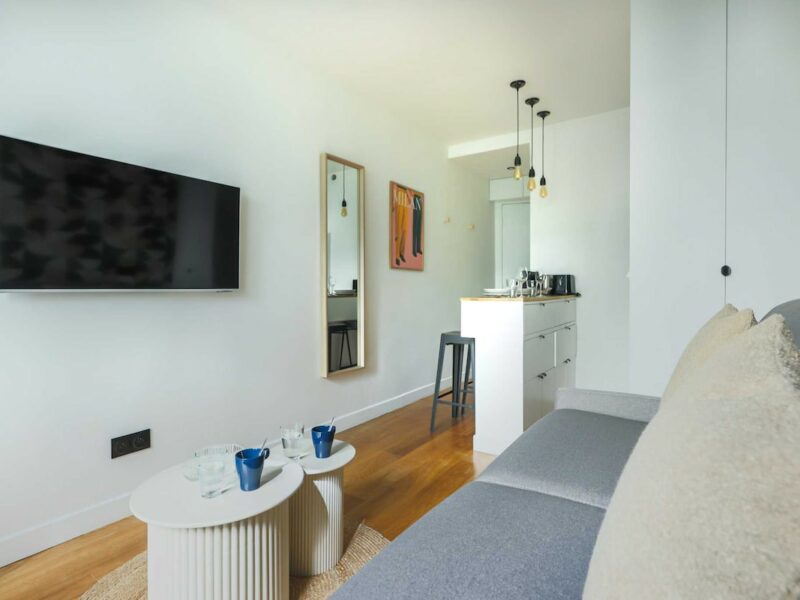 Studio - Paris 16eme arrondissement