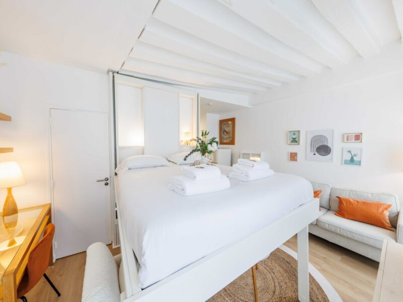 Studio meublé Paris 1er arrondissement