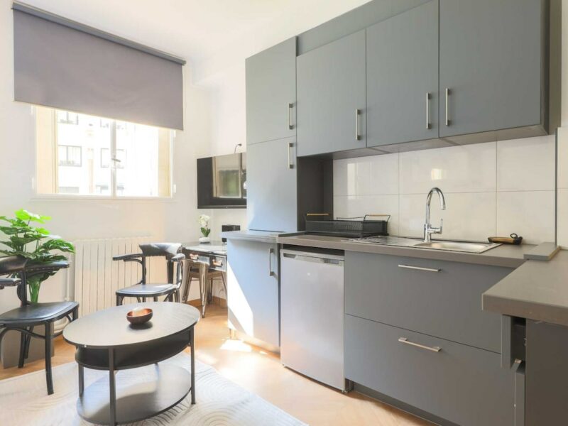 Studio - Paris 8eme arrondissement