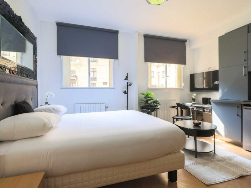 Studio - Paris 8eme arrondissement