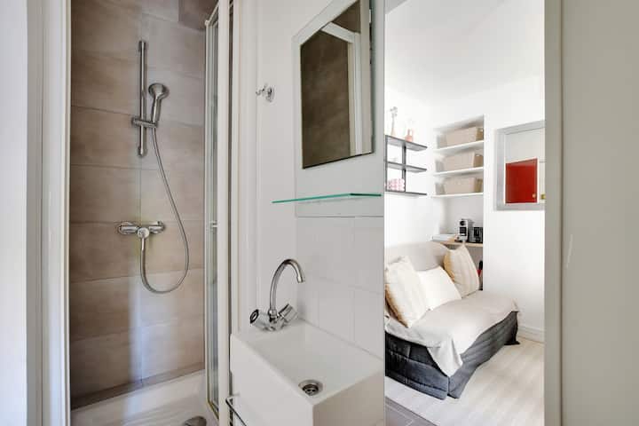 Studio - Paris 16eme arrondissement