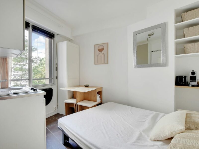Studio - Paris 16eme arrondissement