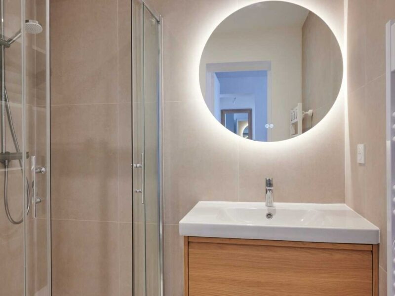 2 pièces Paris 18e (Abbesses)