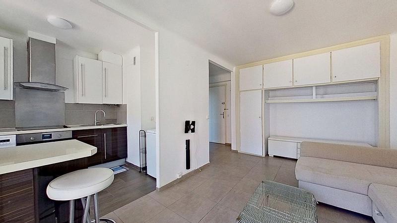 2 pièces Nice Boulevard de la Madeleine