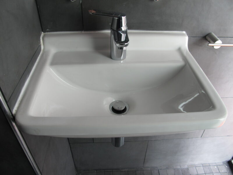 BEAU STUDIO ENSOLEILLÉ PARIS 9ème (GRANDS BOULEVARDS)