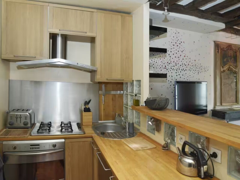 Appartement de charme et de prestige – Rue Saint-Honoré, entre le Louvre et la place Vendôme