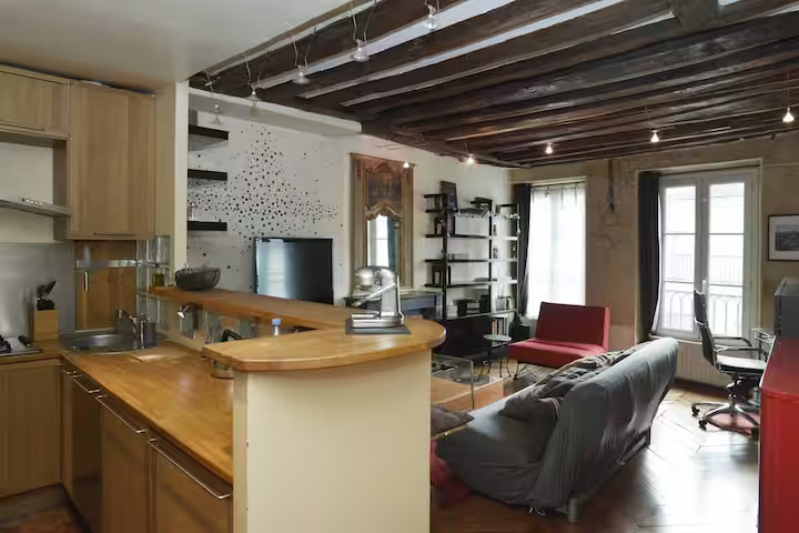 Appartement de charme et de prestige – Rue Saint-Honoré, entre le Louvre et la place Vendôme